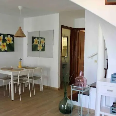 Casa Buganvilla Dom wakacyjny